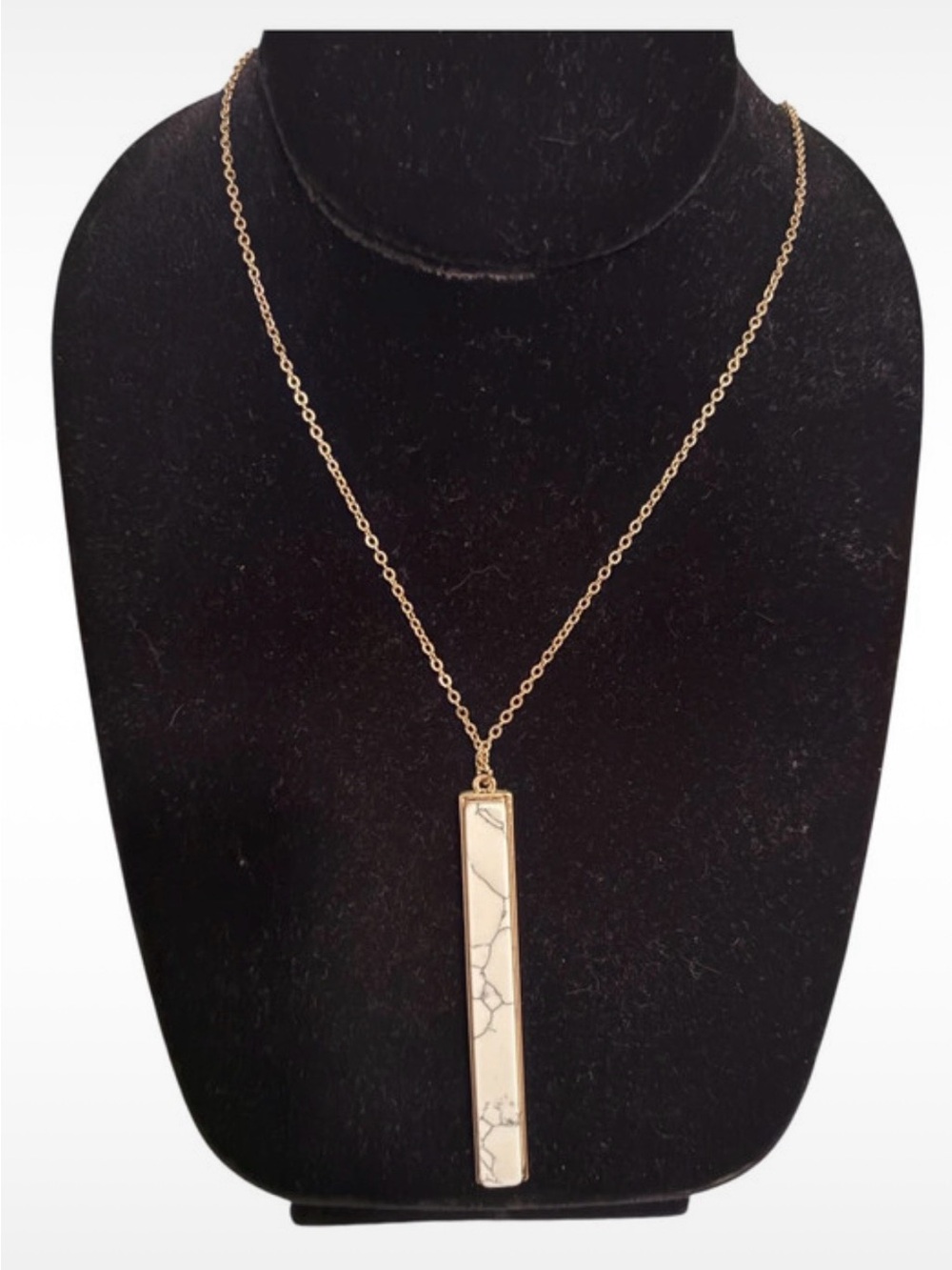 Boho Chic White Howlite Stone Vertical Bar Pendant Necklace - Gold Tone Chain